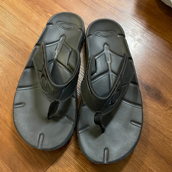 Shoes | Oakley Factory Lite Flip Flop | Poshmark